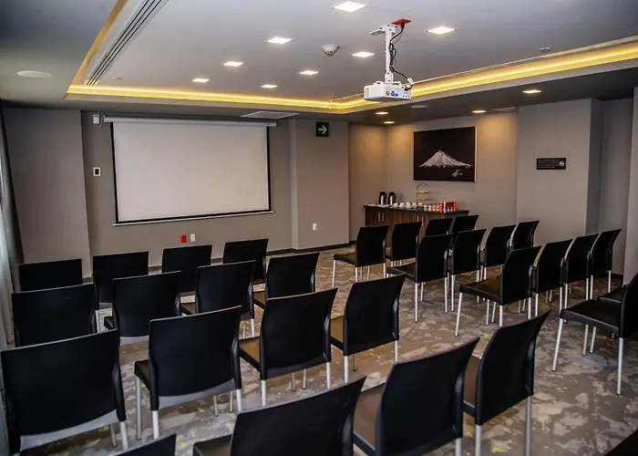 Hampton Inn & Suites By Hilton Puebla