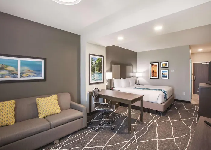 La Quinta By Wyndham Tulsa Broken Arrow