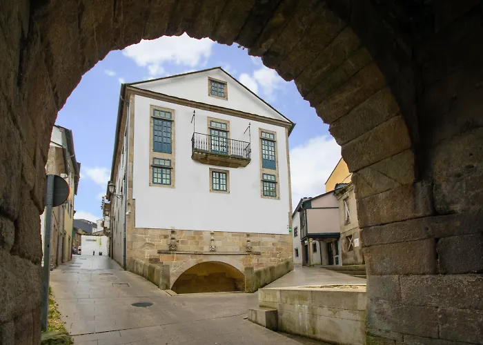 Monumento Pazo De Orbán