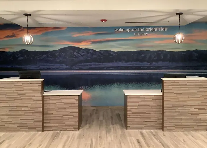 La Quinta Inn & Suites By Wyndham Littleton-Red Rocks