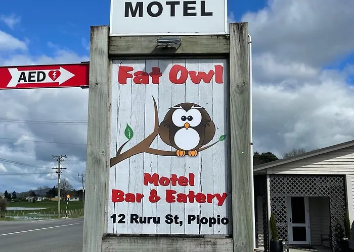 Fatowl Motel, Bar & Eatery