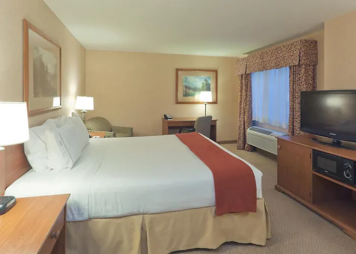 Holiday Inn Express Hotel & Suites Bishop By Ihg