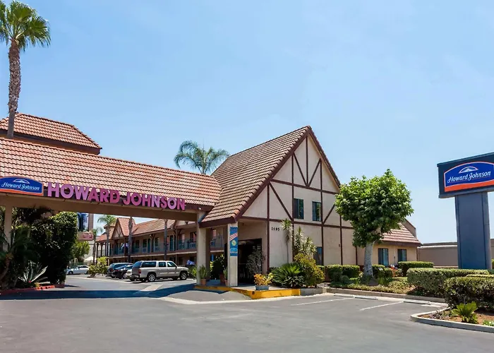 Howard Johnson By Wyndham Norco