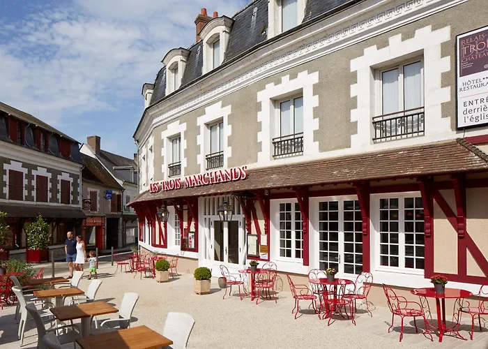 Relais des Trois Châteaux Hôtel-Restaurant - Teritoria Cour-Cheverny