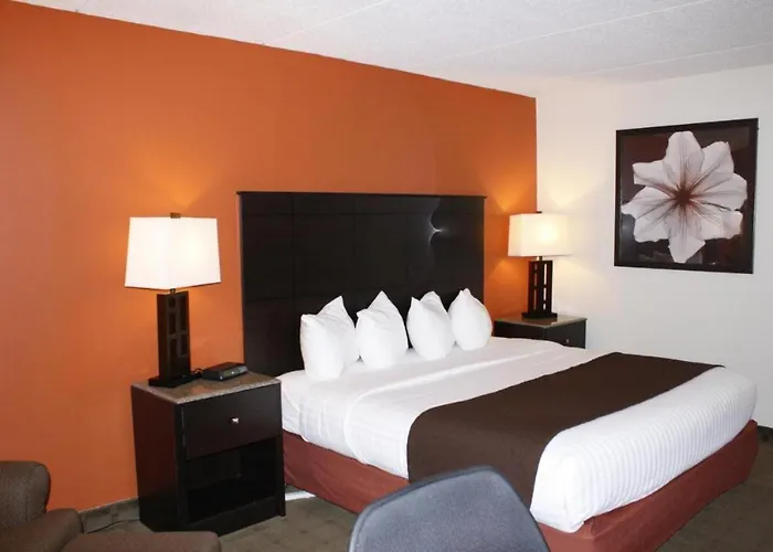 Riverfront Hotel