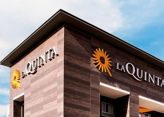 La Quinta Inn & Suites By Wyndham Denver Parker