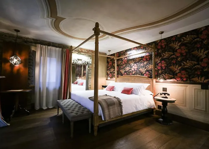La Piazzetta degli Artisti - Boutique B&B