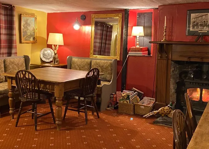 The Carriers Arms Hotel Codford St Mary