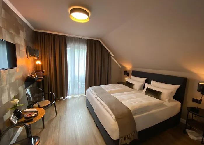Hotel Restaurant Zur Post Odenthal