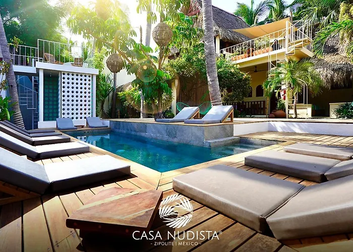 Casa Nudista - LGBT Hotel