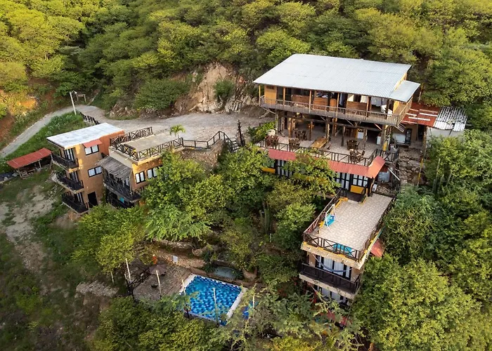 Akela Gaira Hotel