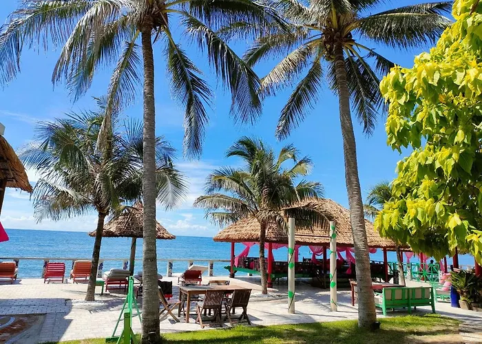 Full Moon Beach Resort