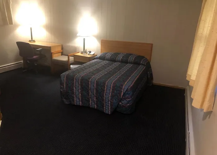 Parkway Motel