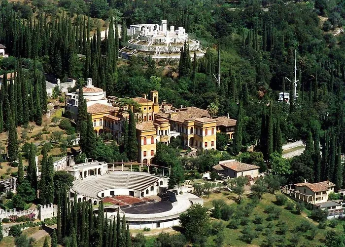 Bike Hotel Touring Gardone Riviera & Wellness