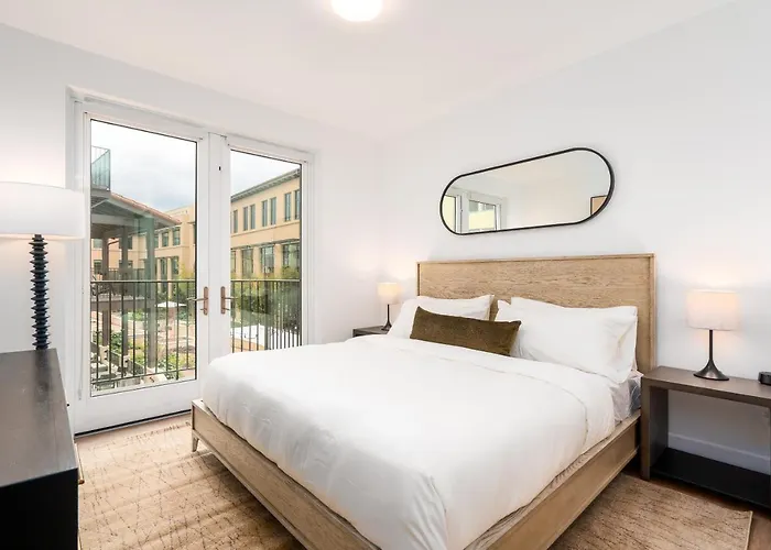 Mint House Menlo Park By Kasa