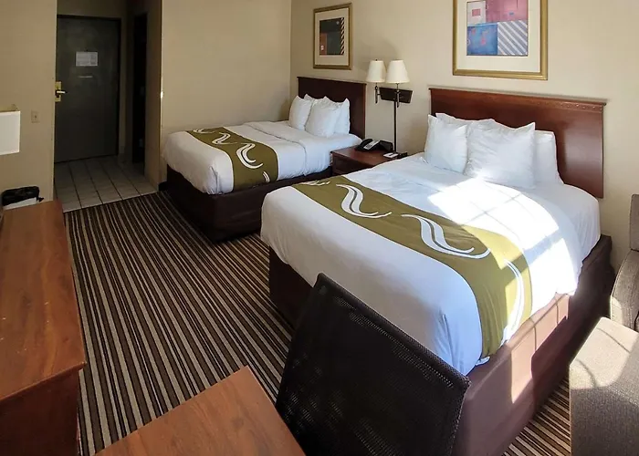 Quality Inn & Suites Columbia I-70