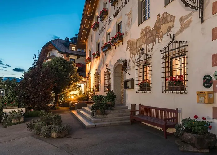 Strasserwirt - Herrenansitz zu Tirol