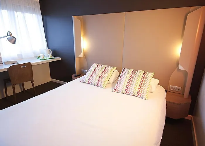 Hotel Campanile Clermont-Ferrand ~ Aubière