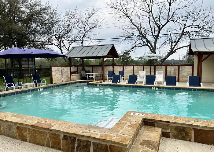 Gruene Cottages