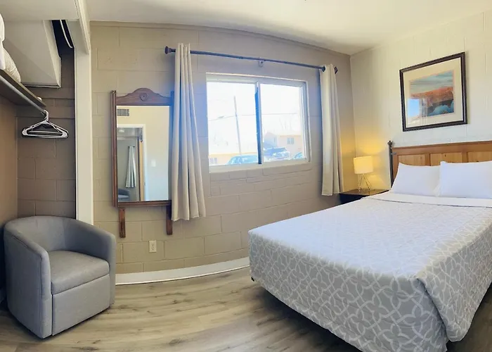 Lake Powell Motel & Apartments