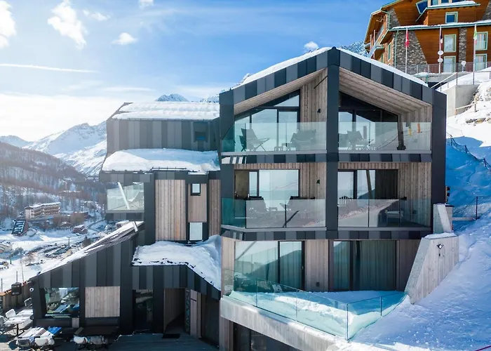 Bergman Mountain Hotel