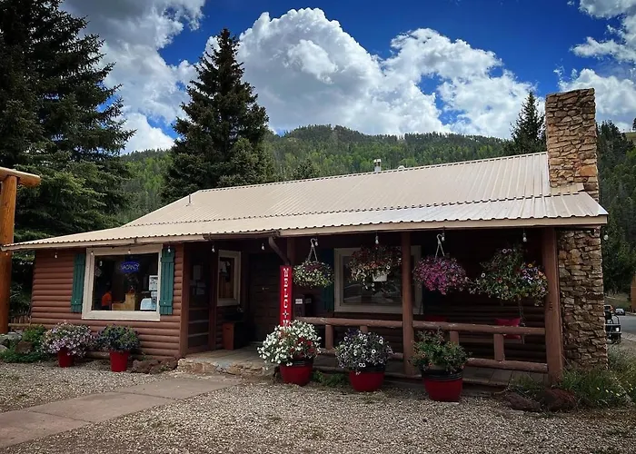 Three Bears Lodge