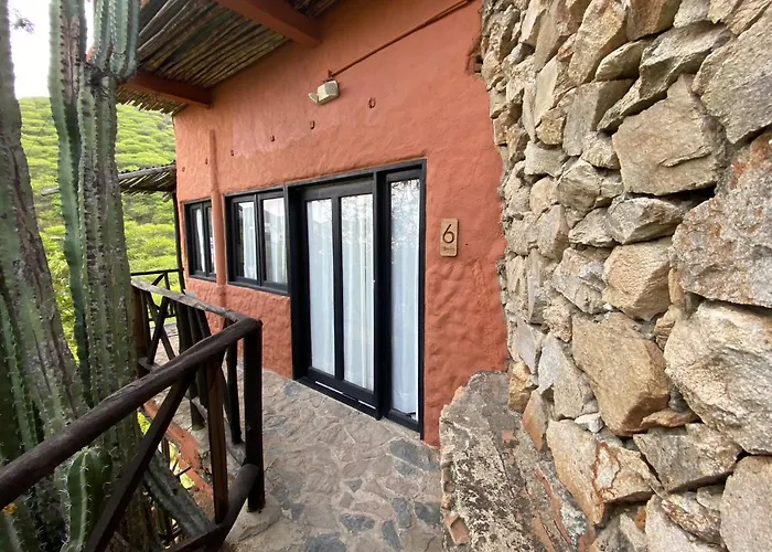 Akela Gaira Hotel