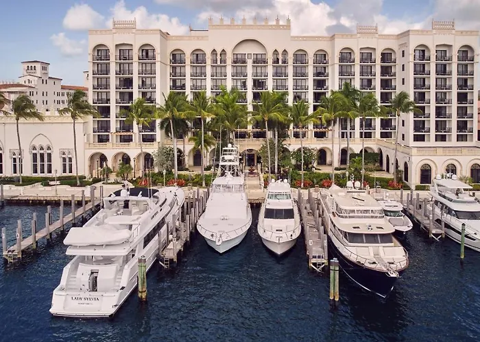 Yacht Club At The Adults-Only