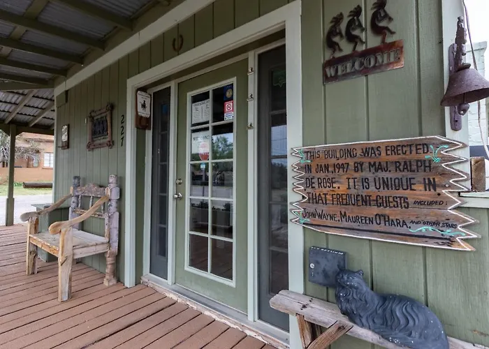 Sagebrush Inn Tombstone
