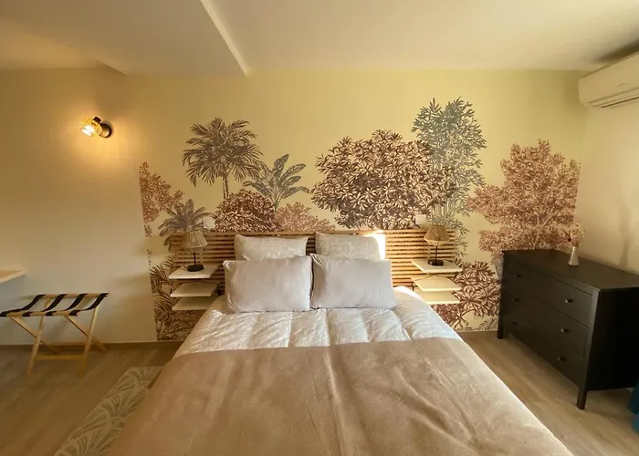 Bubble rooms Chambres confortables en plein centre de Dieulefit