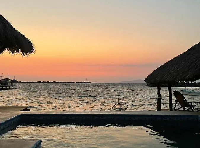 Hotel Coconuts