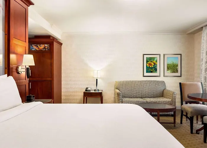 Viana Hotel And Spa, Trademark Collection By Wyndham Westbury
