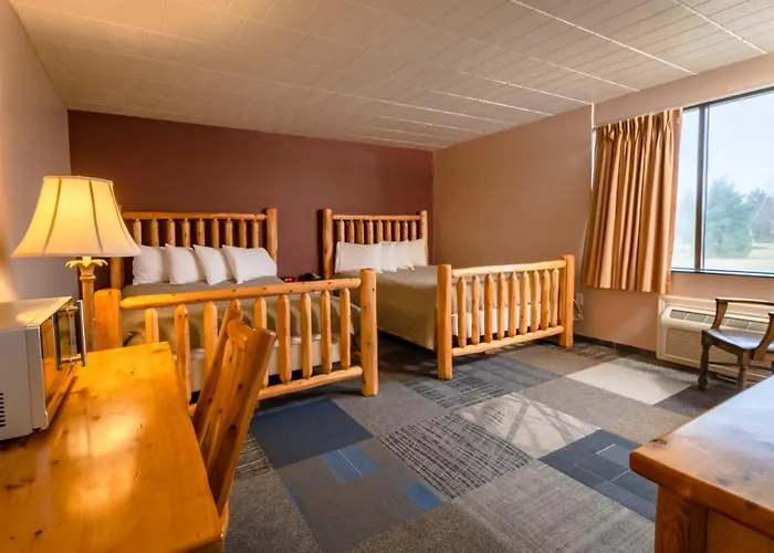 Candlestone Golf And Resort