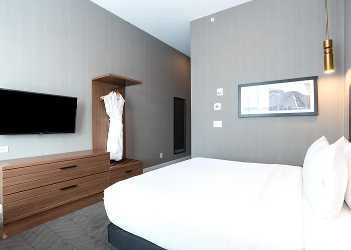 Sandman Signature Sherwood Park Hotel