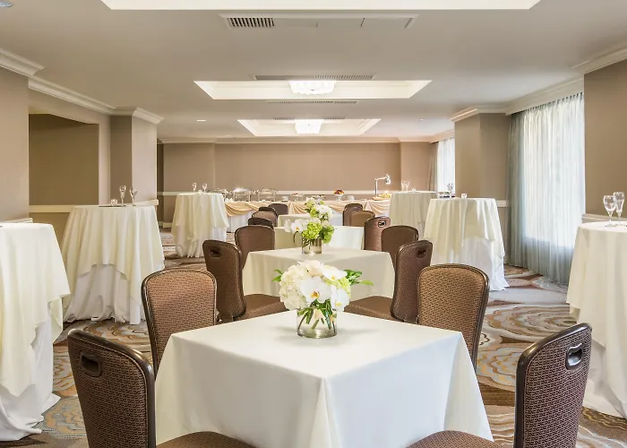 Redondo Beach Dog Friendly Hotels