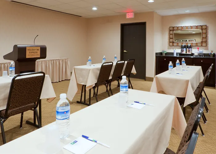 Holiday Inn Express & Suites Ashtabula-Geneva By Ihg