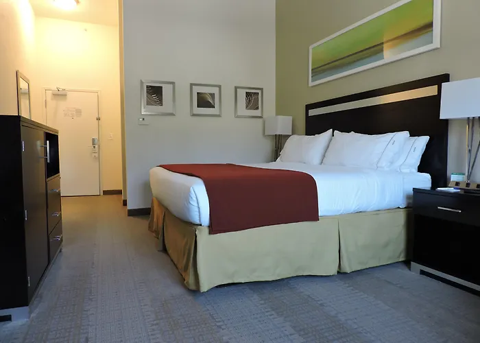 Holiday Inn Express And Suites Montgomery By Ihg