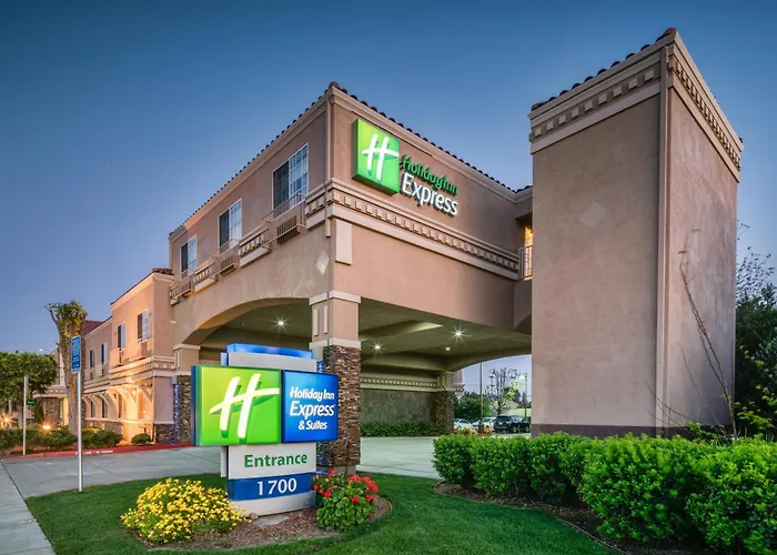 Holiday Inn Express & Suites Santa Clara By Ihg