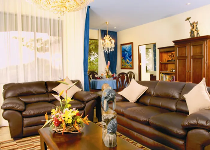La Mansion Inn