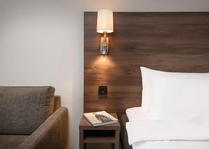 Park Inn By Radisson Oslo Airport Hotel West Garder