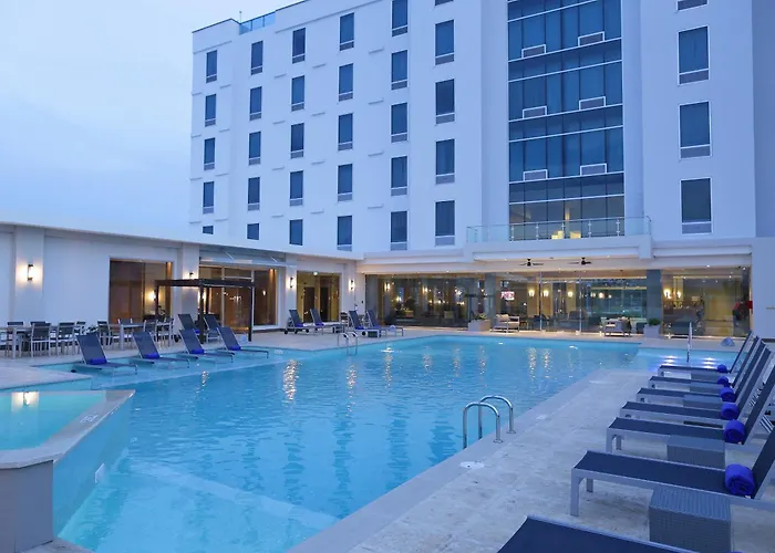 Crowne Plaza Airport By Ihg