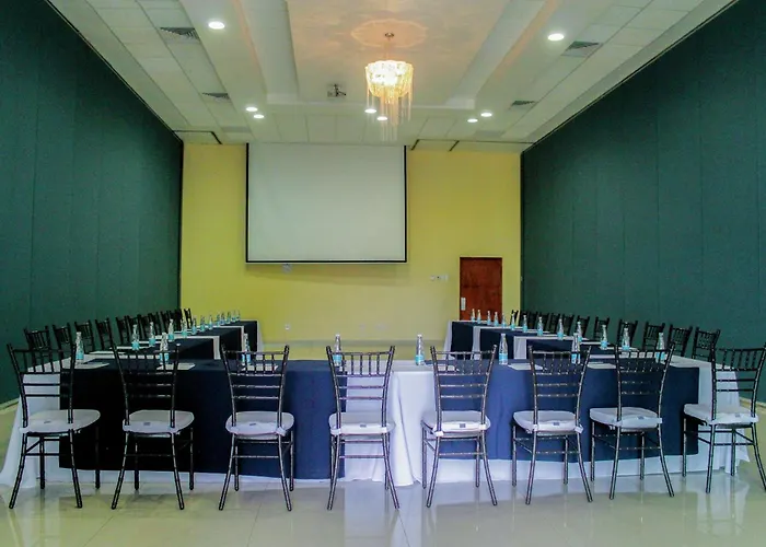 Hampton Inn&Suites by Hilton Aguascalientes Aeropuerto