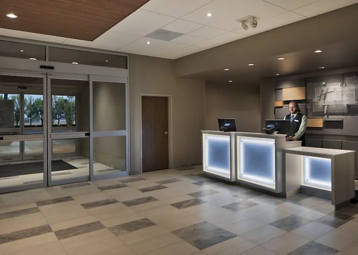 Holiday Inn Express & Suites - Portland Airport - Cascade Stn By Ihg