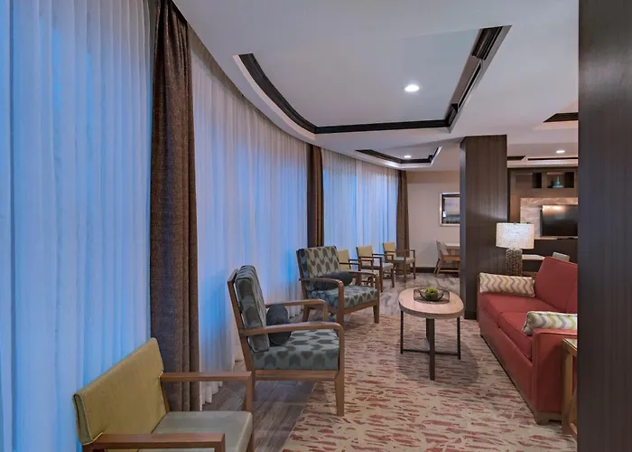 Holiday Inn Express & Suites Austin Nw - Four Points By Ihg