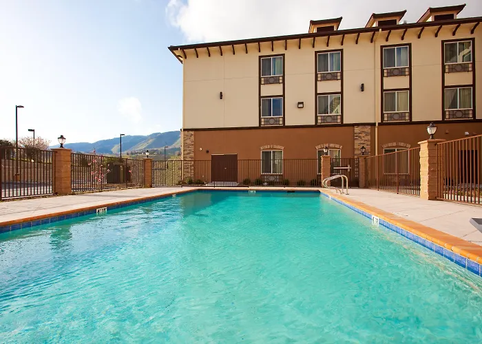 Holiday Inn Express & Suites Frazier Park By Ihg