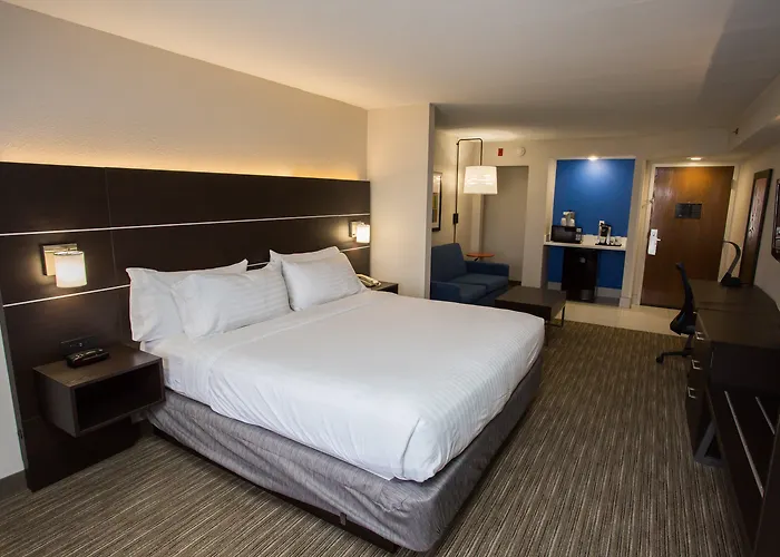Holiday Inn Express Wilmington By Ihg