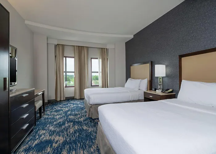 Embassy Suites By Hilton Alexandria Old Town