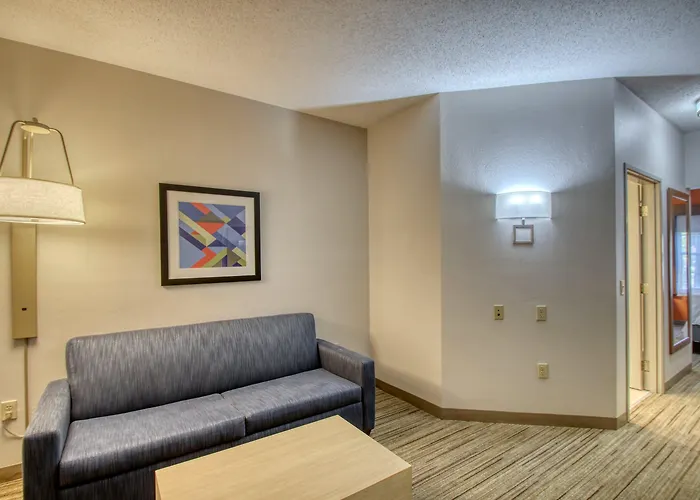 Holiday Inn Express Hotel & Suites Oshkosh - State Route 41 By Ihg