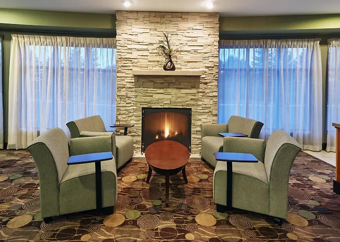 Holiday Inn Express & Suites Madison-Verona By Ihg