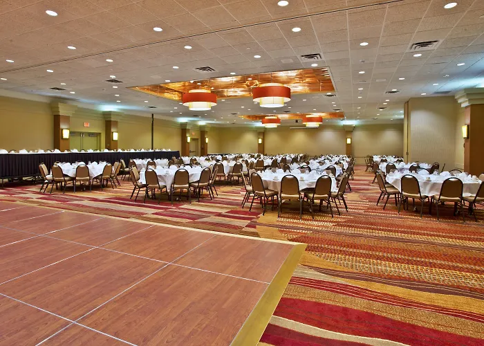 Holiday Inn - Manitowoc